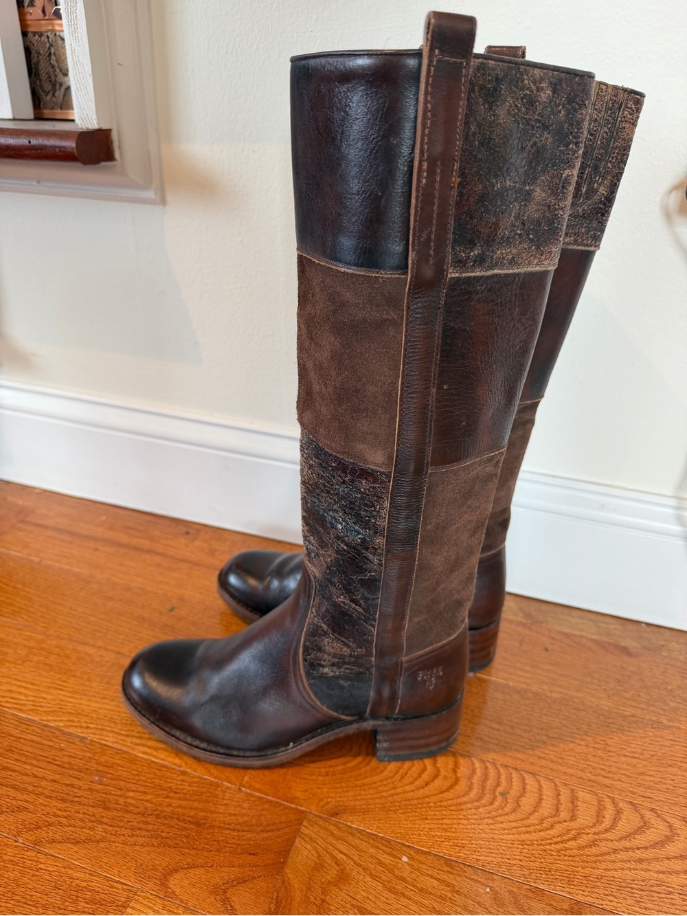 Vintage. Rare Frye Samantha Patchwork 8